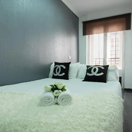 Apartamentos Day Madrid Plaza De Espana Centro Gran Via Sol Malasana Esterno foto